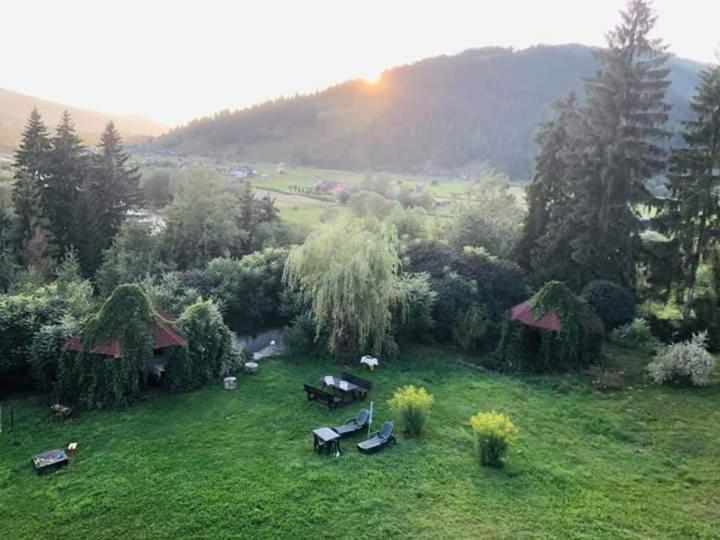 Pensiunea Valurile Bistritei Vatra Dornei Buitenkant foto